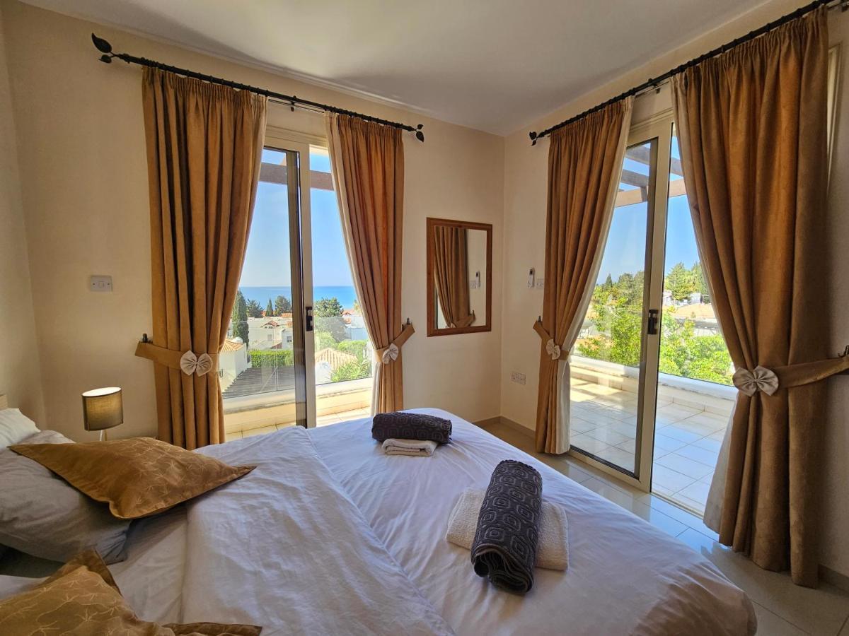 Villa Felix Coral Bay