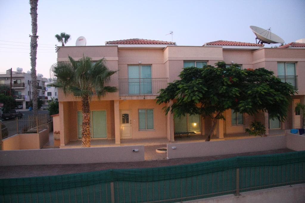 Theos Holiday Houses * Paphos