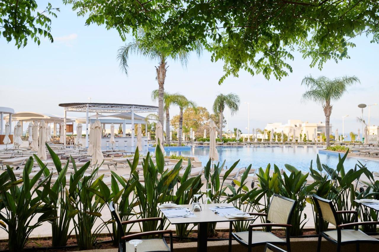 Sunrise Oasis & Waterpark Hotel 4*