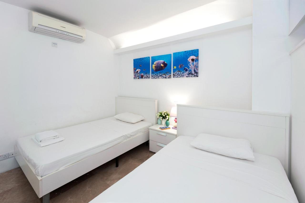 Marina - Beachfront Apartment