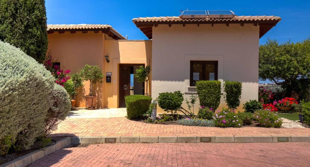 Villa Fantastic Junior Cz02 Salamis With Gorgeous Views, Aphrodite Hills *