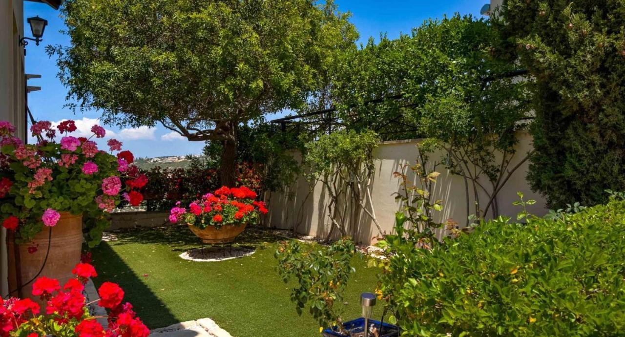 Fantastic Junior Cz02 Salamis With Gorgeous Views, Aphrodite Hills