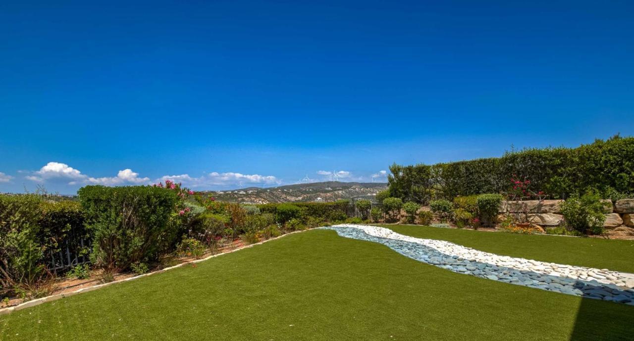 Villa Fantastic Junior Cz02 Salamis With Gorgeous Views, Aphrodite Hills Kouklia