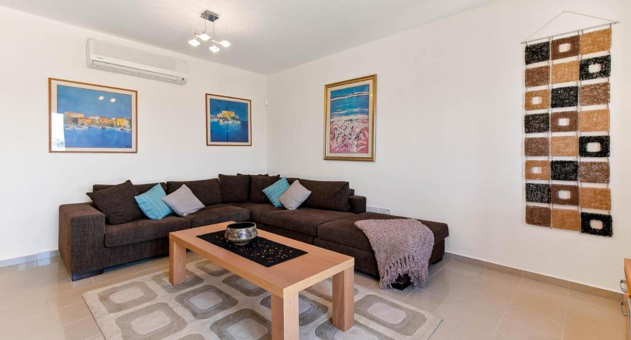Villa Fantastic Junior Cz02 Salamis With Gorgeous Views, Aphrodite Hills Kouklia