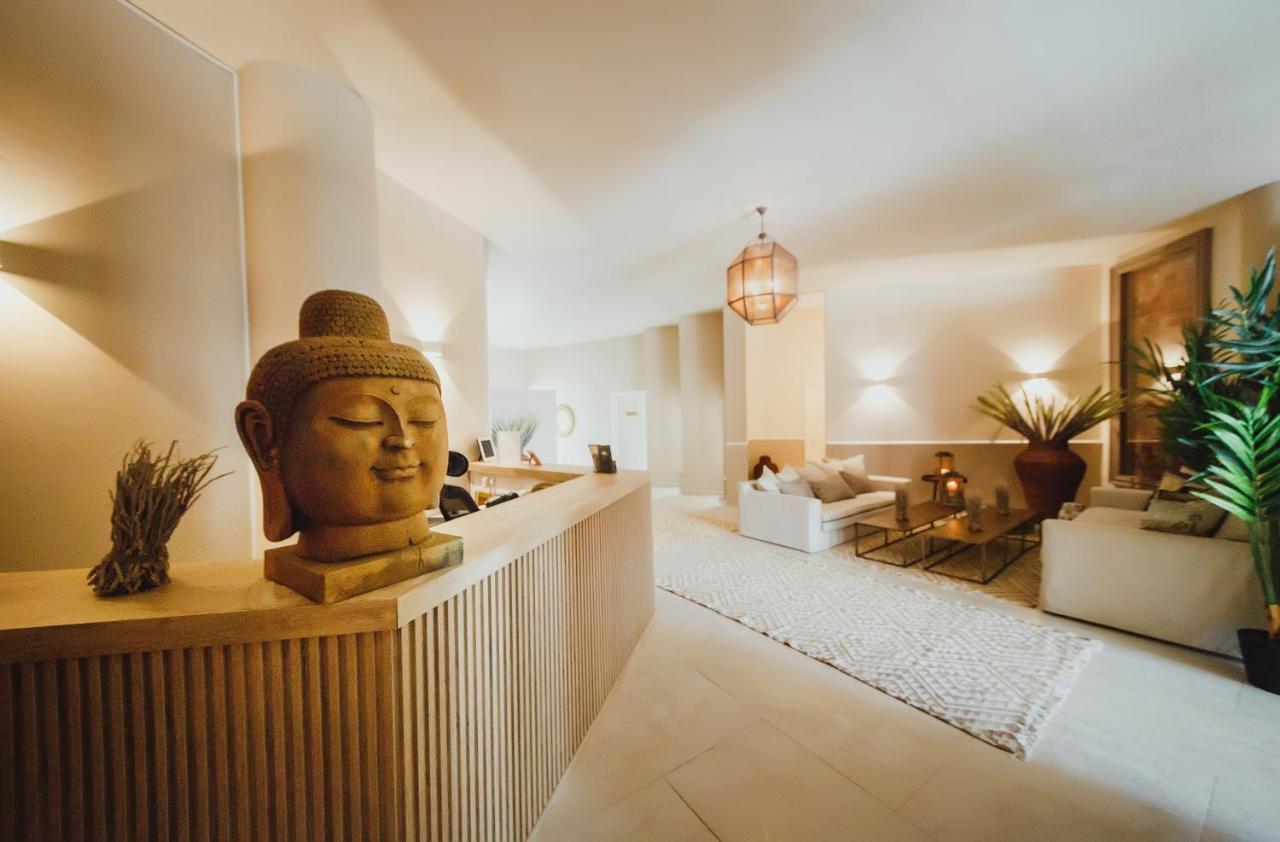 Luxury Two Bedroom In Caesar & Spa, Long Apartment
