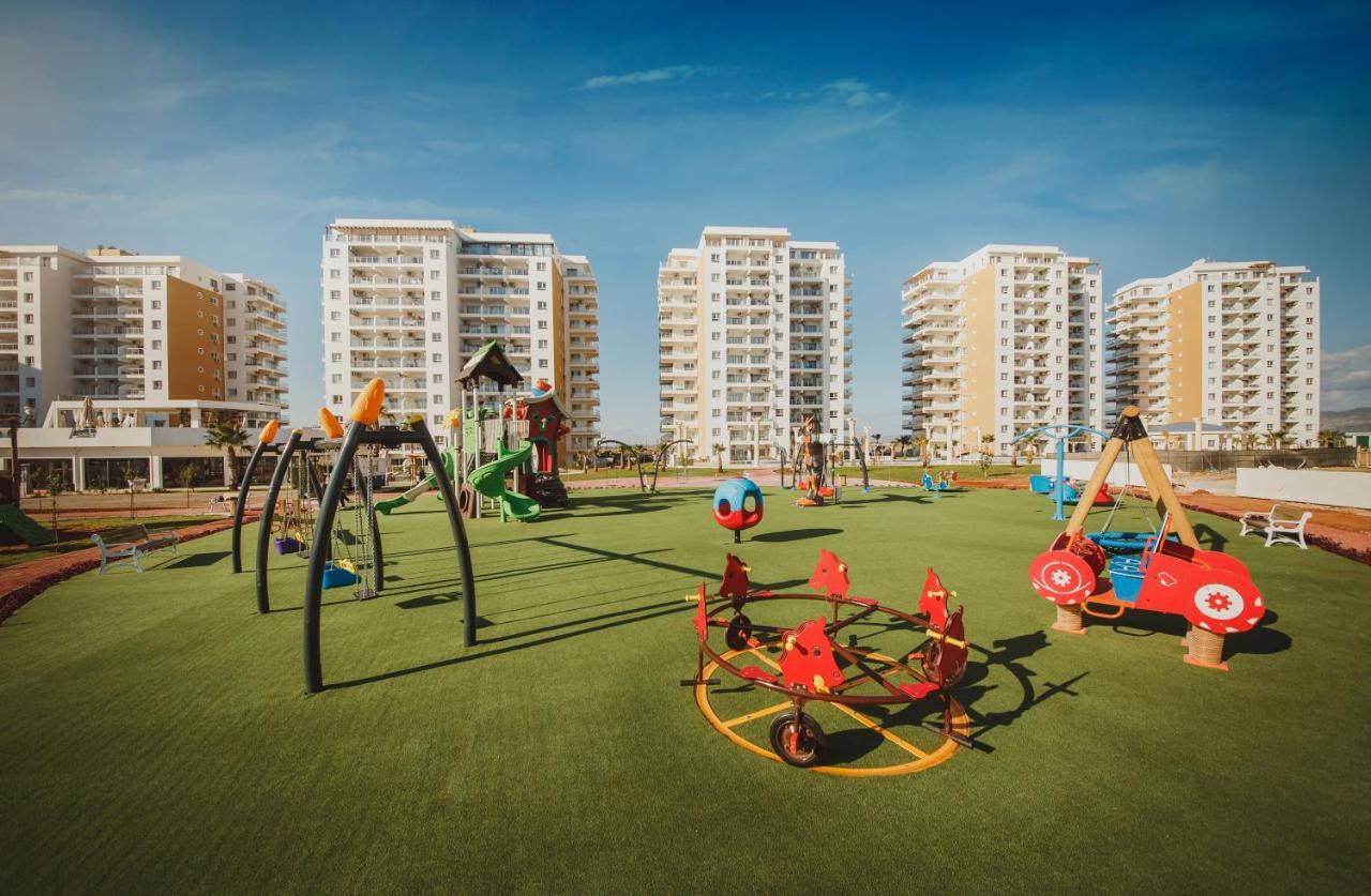 Apartment Luxury Two Bedroom In Caesar & Spa, Long
