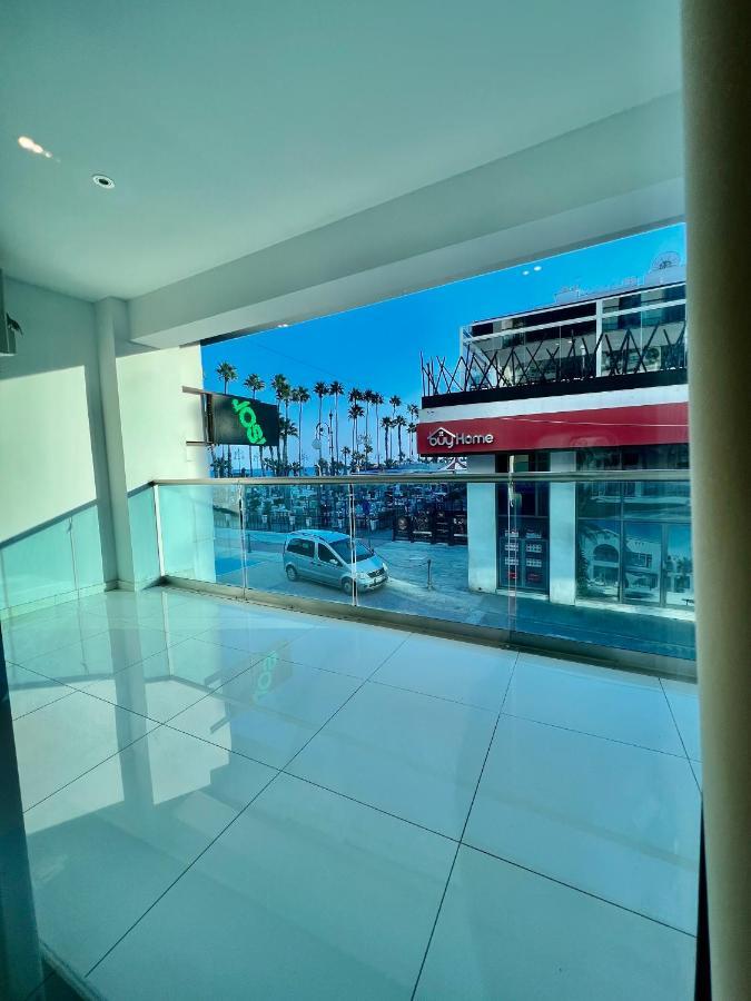 Aphrodite Plaza
