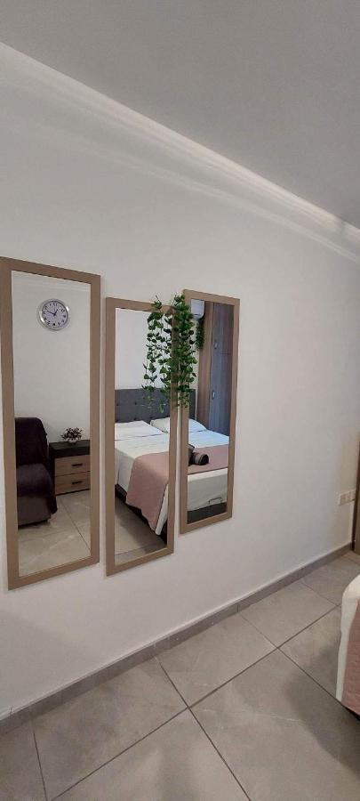 Apartment With Oleg C17