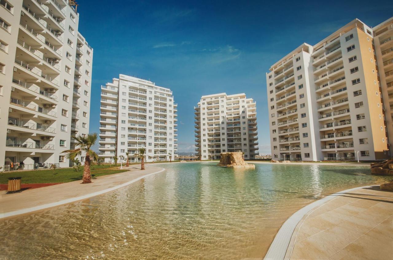 Apartment Deluxe Two Bedroom In Caesar & Spa, Long