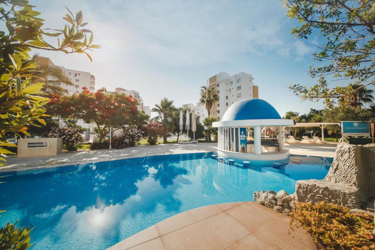 Apartment Deluxe Two Bedroom In Caesar & Spa, Long