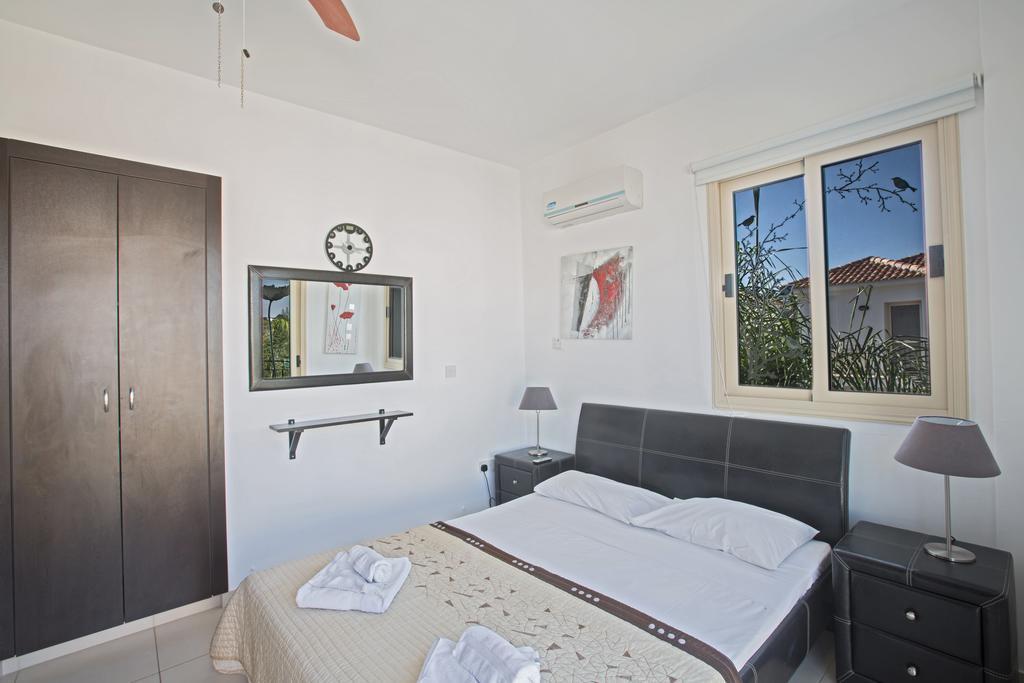 Palm 17 * Protaras