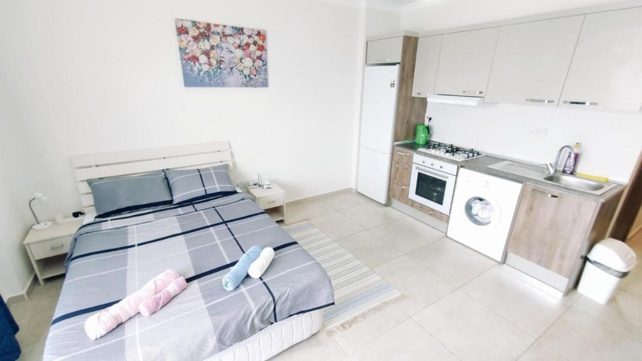 Royal Life Poseidon A With A Sea View In Long Apartamento