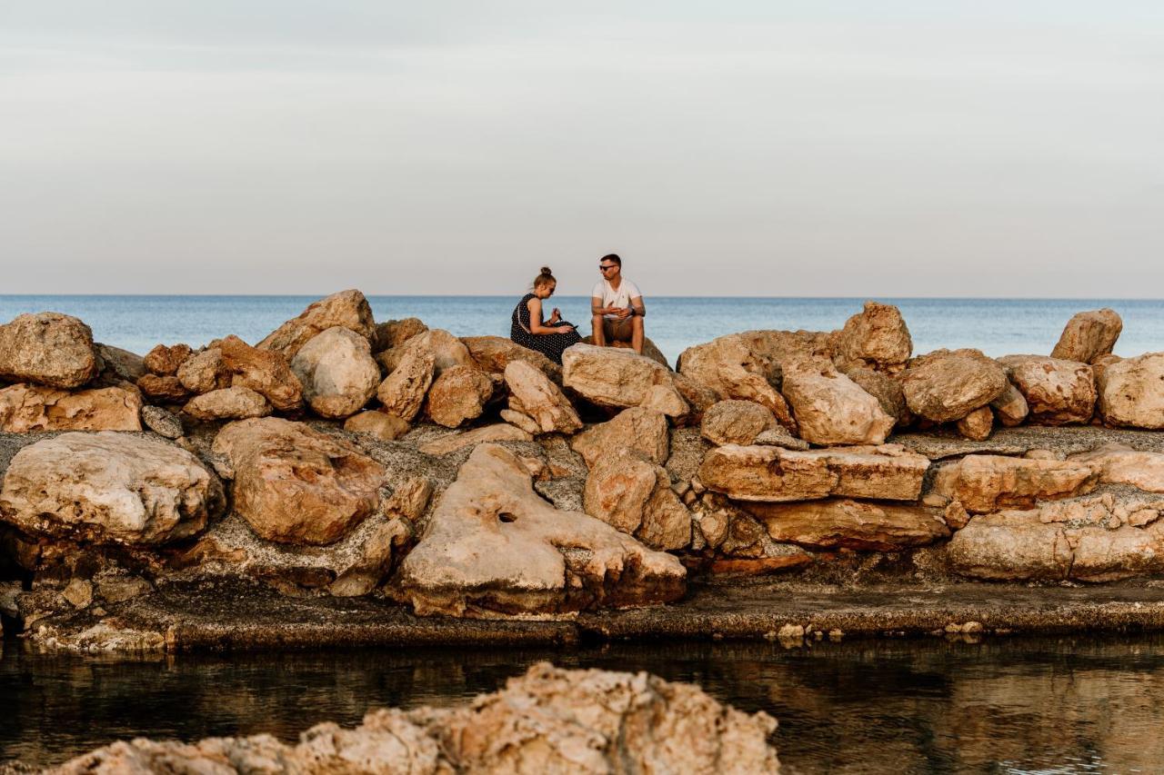 Cavo Zoe Seaside Hotel