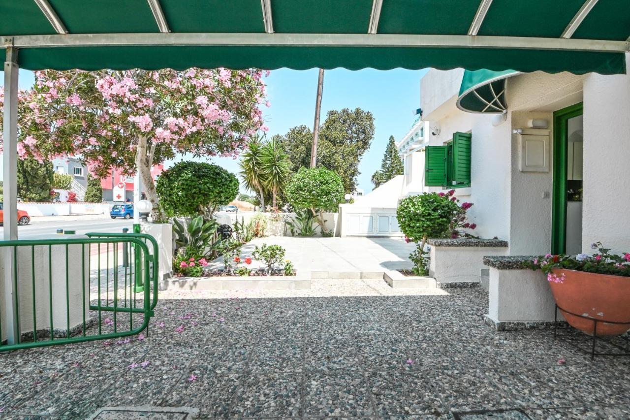 Villa 361-walk To Fig Tree Bay & Amenities Protaras