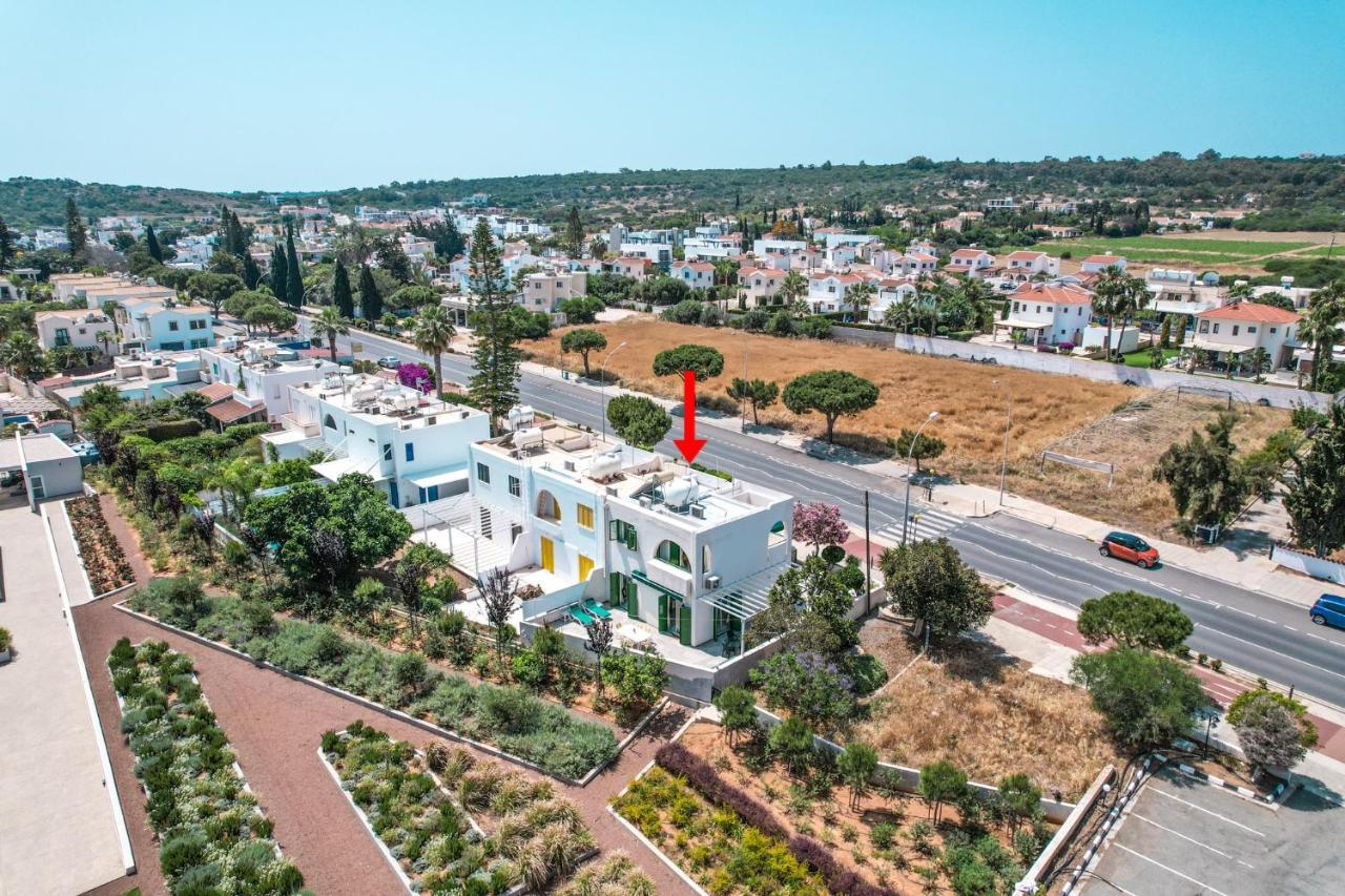 361-walk To Fig Tree Bay & Amenities