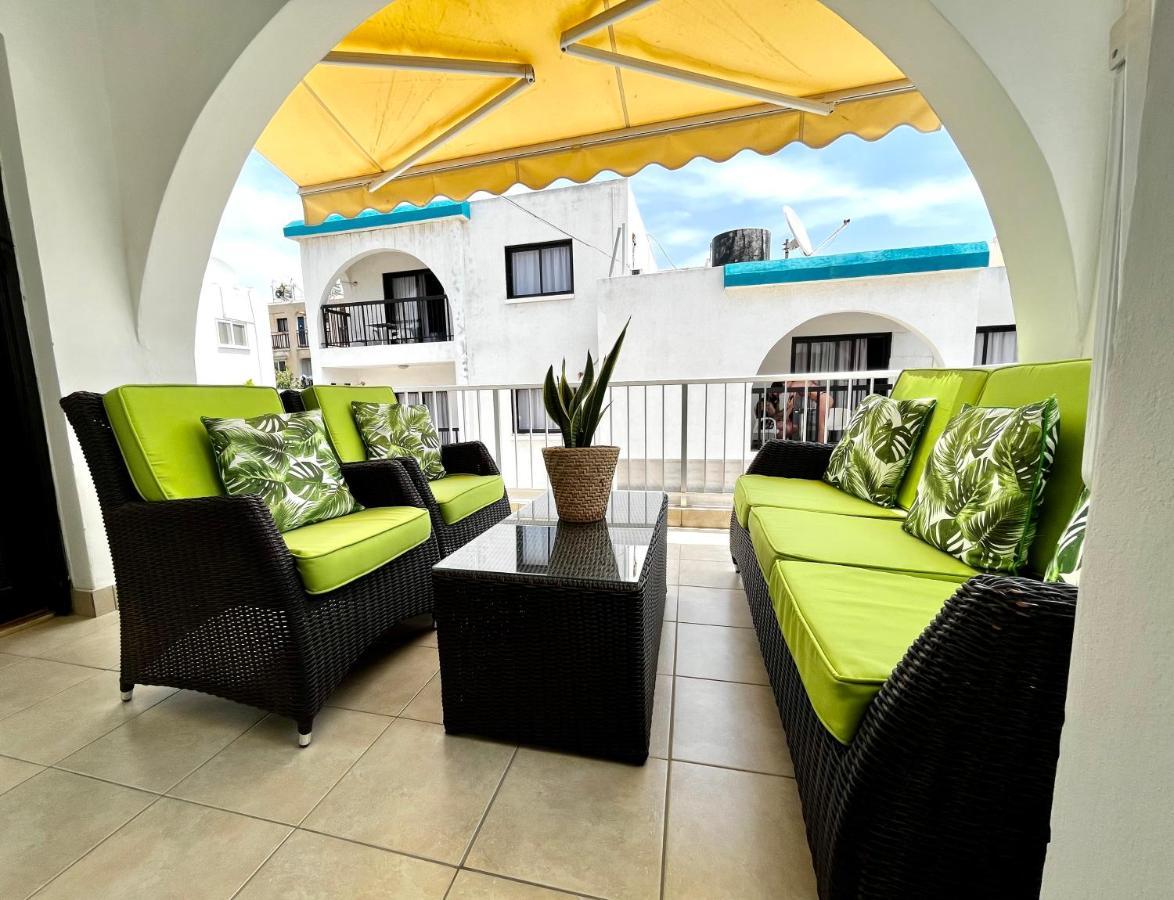 Margarita Napa Aparthotel 3*