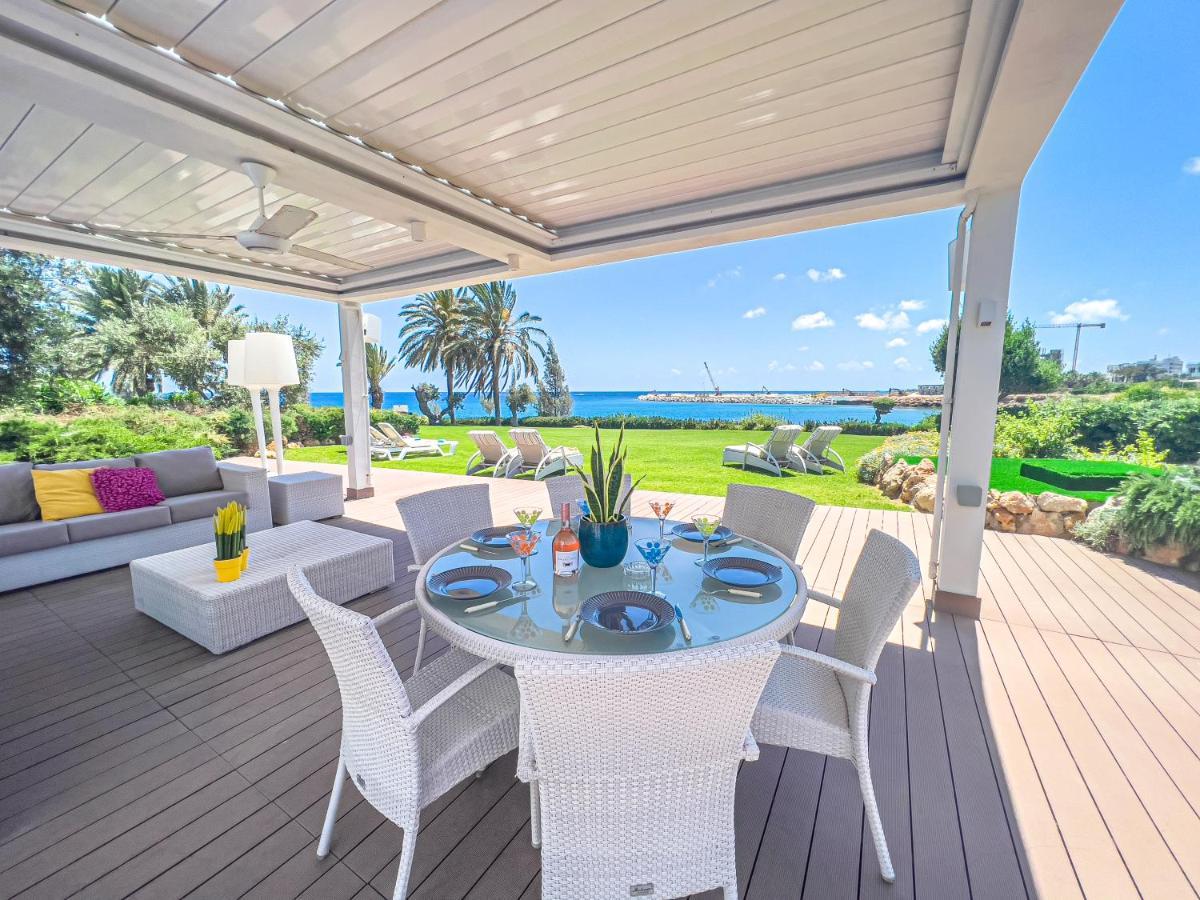 Erato Seafront Luxury