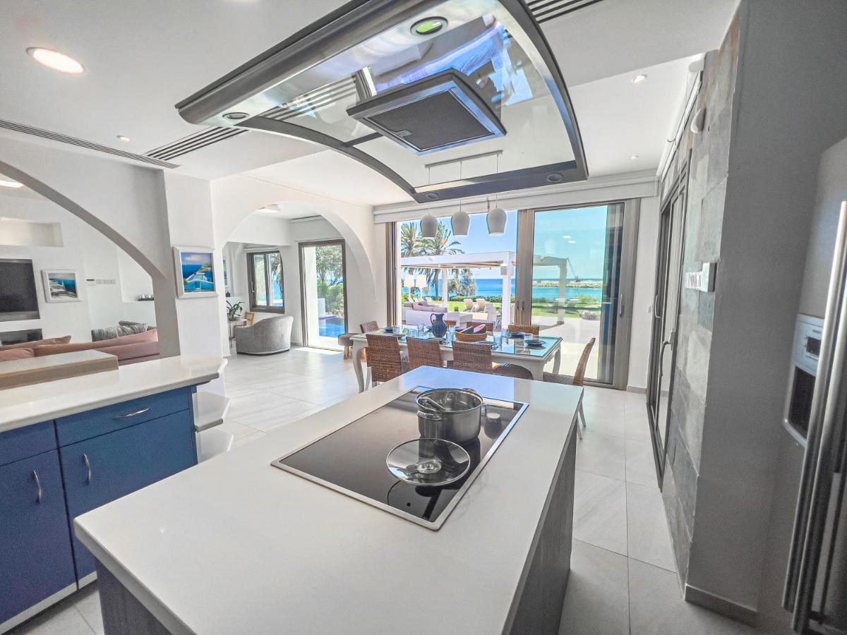 Erato Seafront Luxury