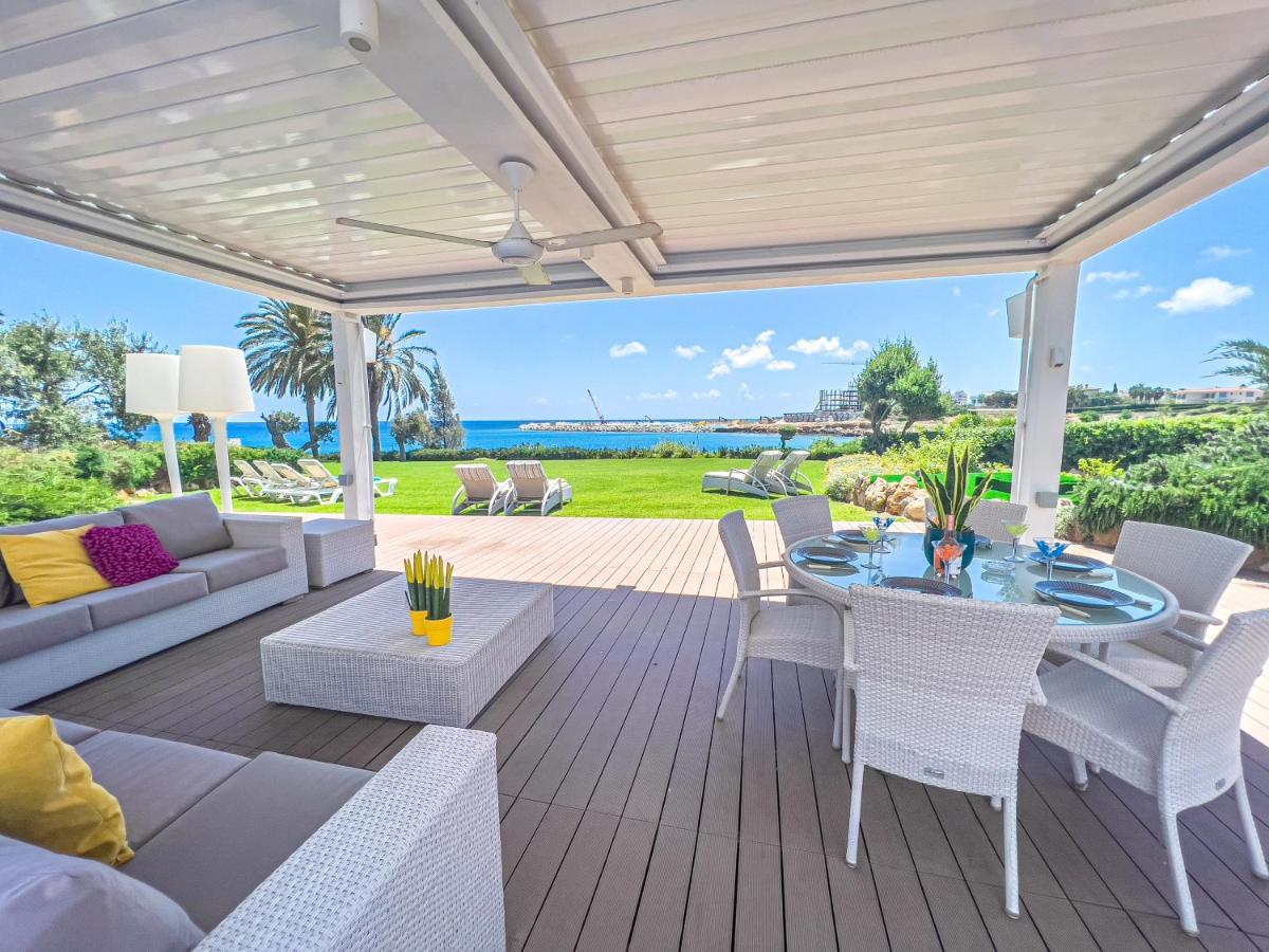 Erato Seafront Luxury *