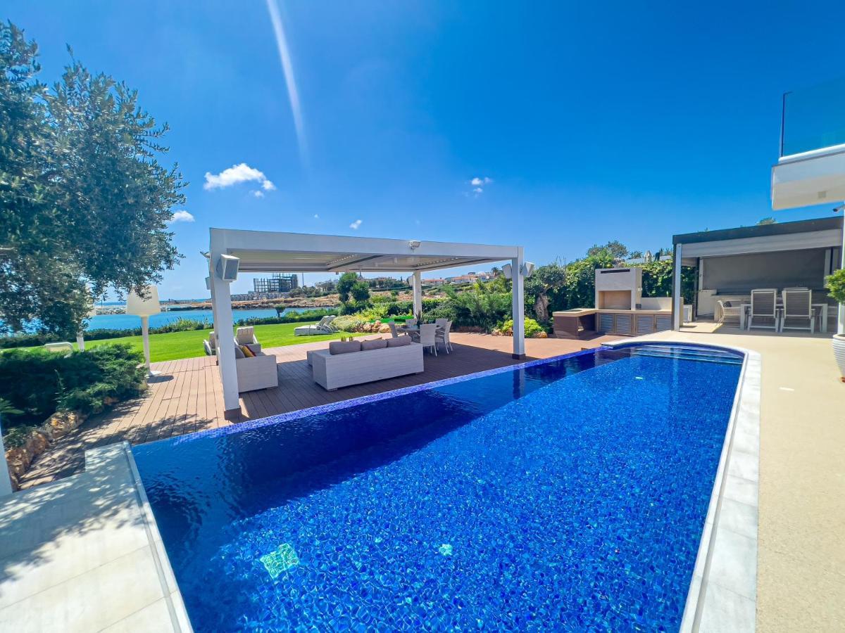 Erato Seafront Luxury * Protaras