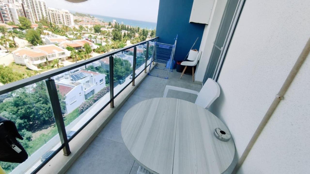 Royal Life Poseidon A With A Sea View In Long *