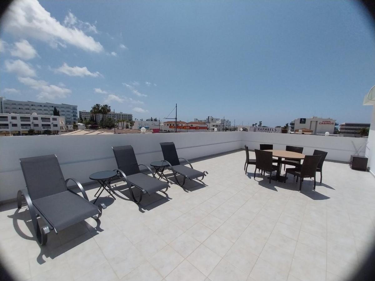 Aquamarine Central Apartment