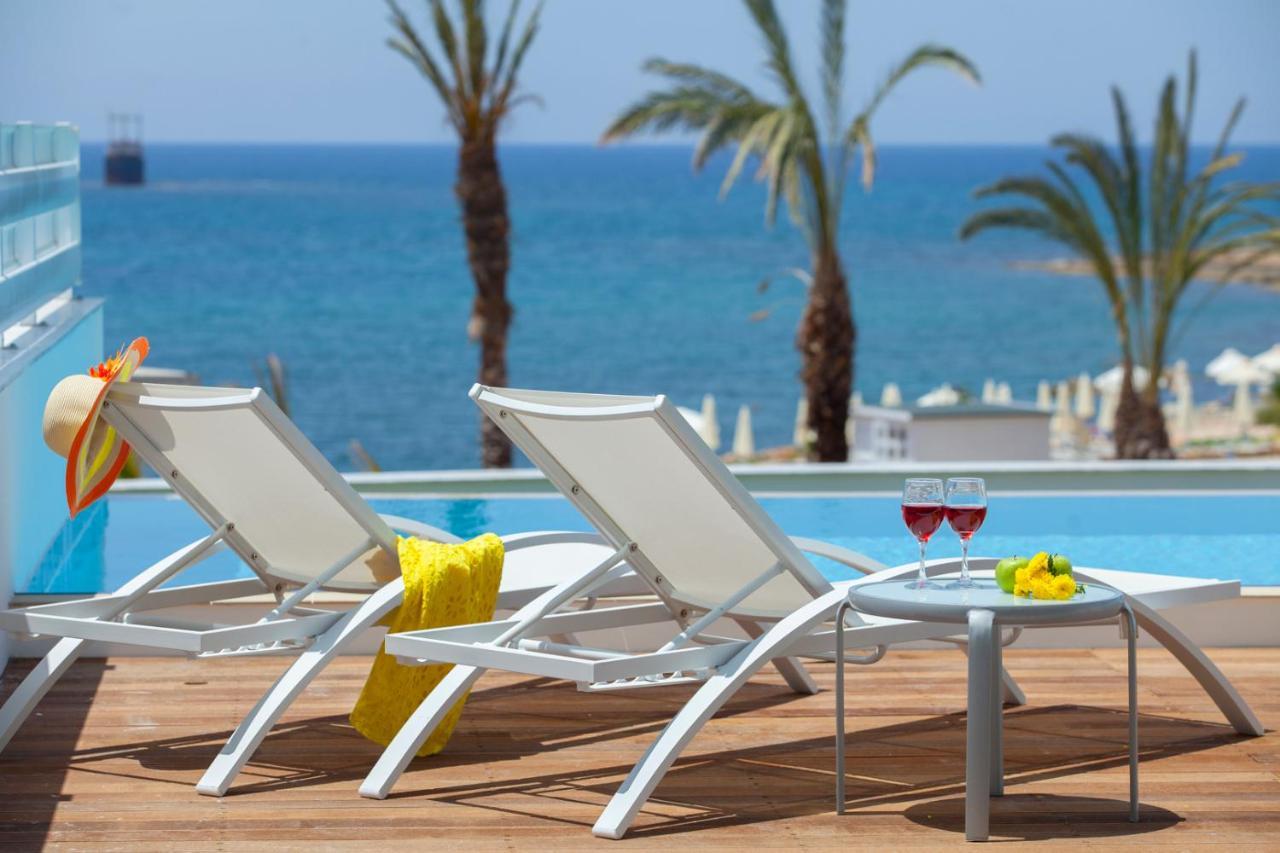 Resort King Evelthon & Klorakas