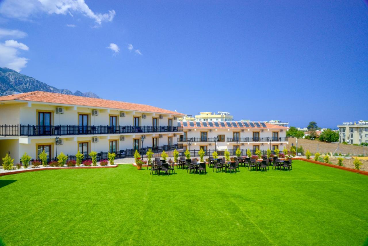 Hotel Riverside Garden & Suna's Club 4*