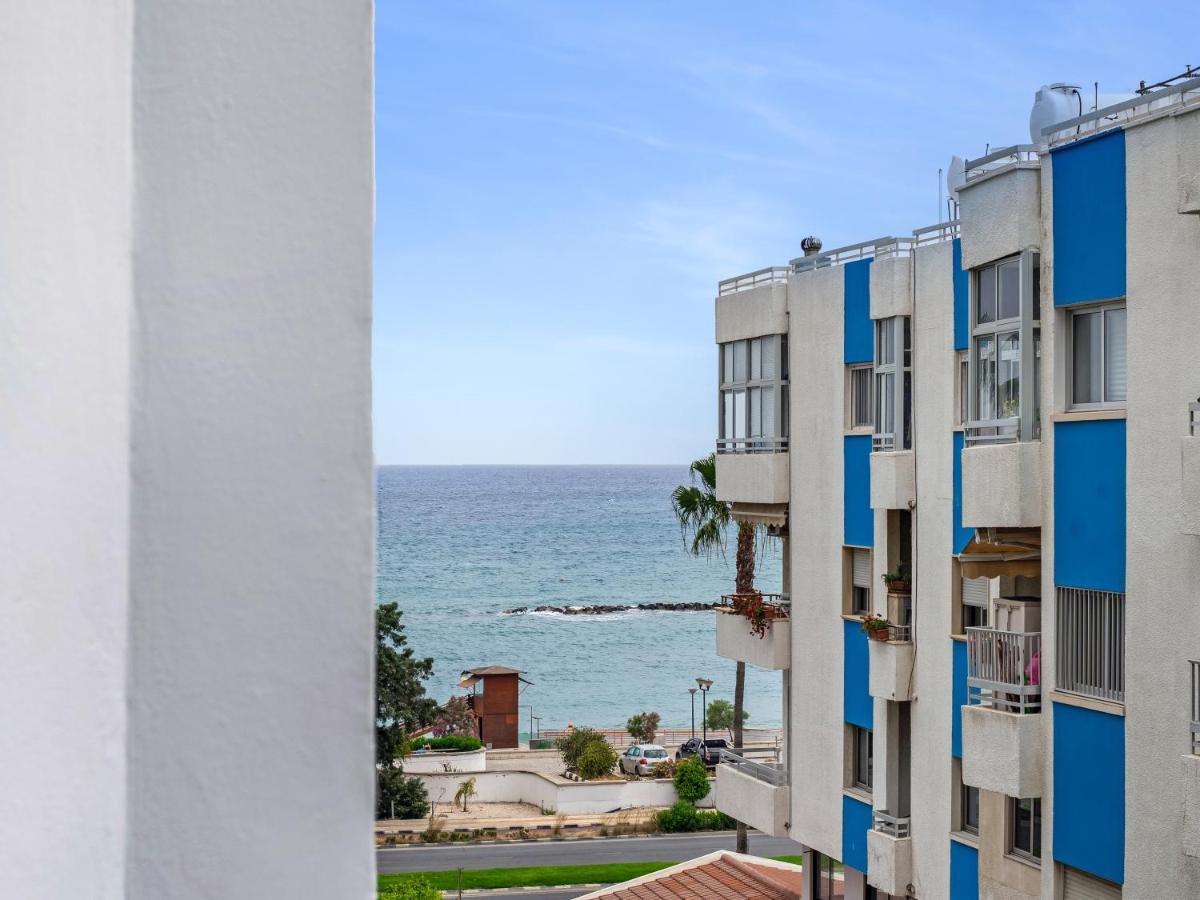 Appartement Marathon With Shared Pool