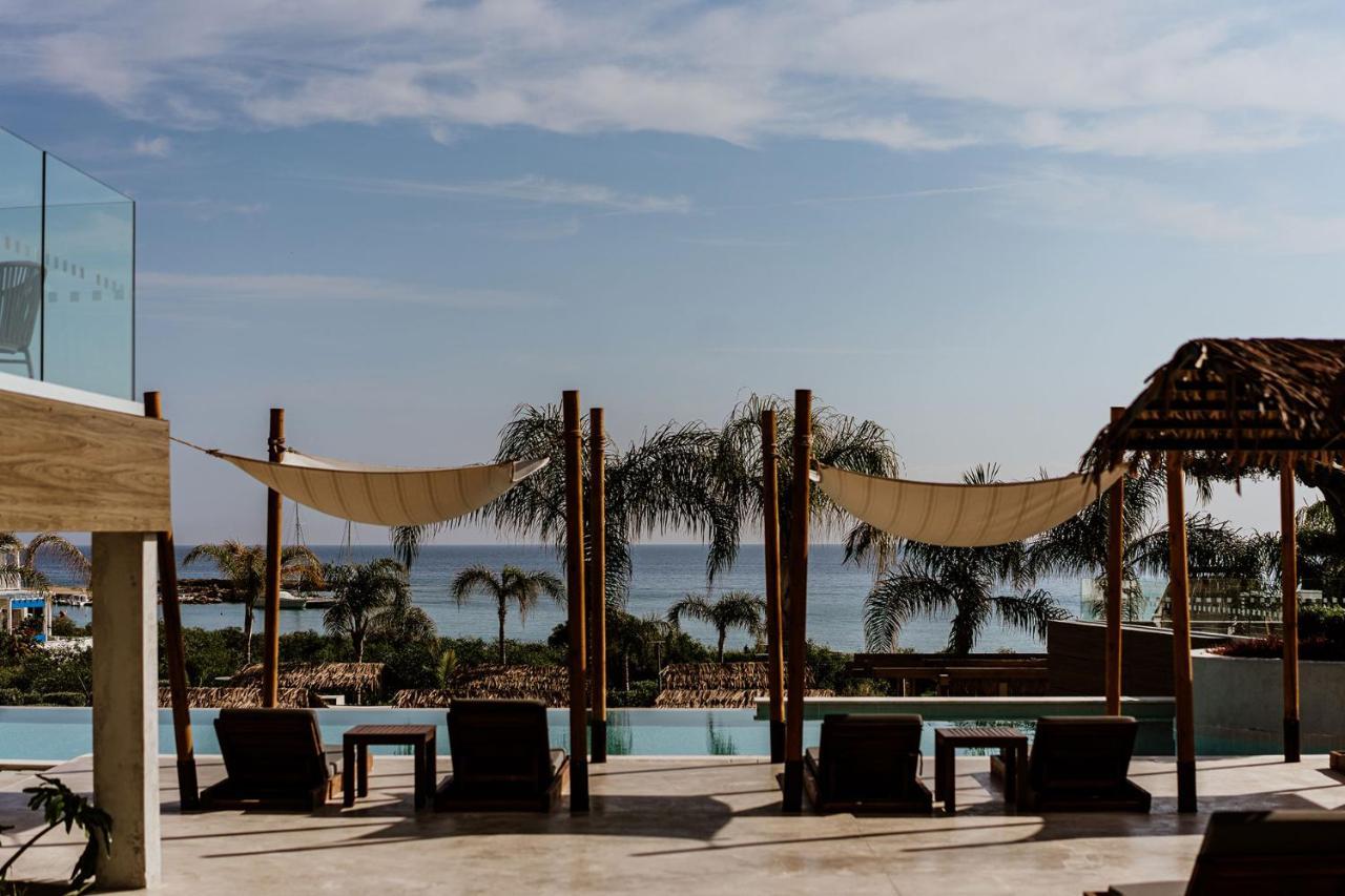Cavo Zoe Seaside