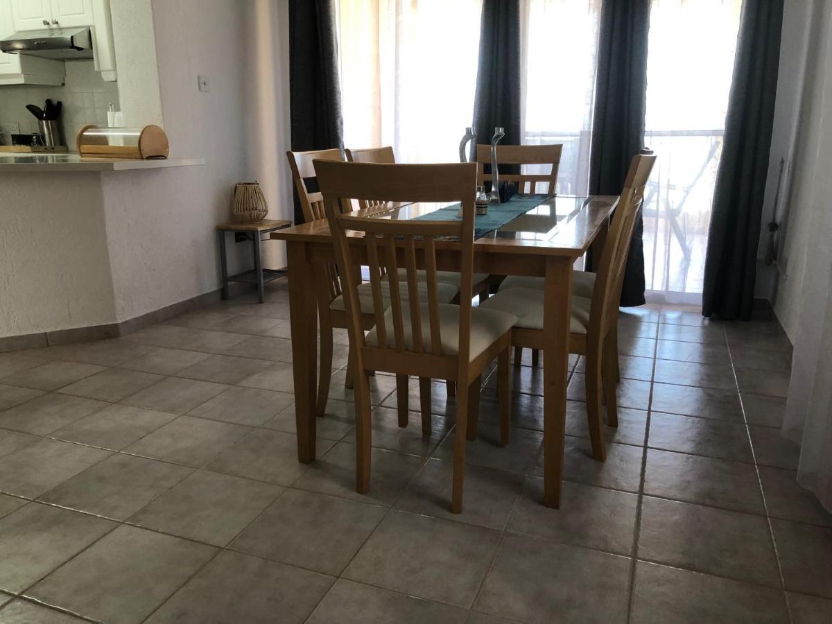 Kings Palace - Stylish, Modern 2 Bed With Sea Views Apartment Paphos