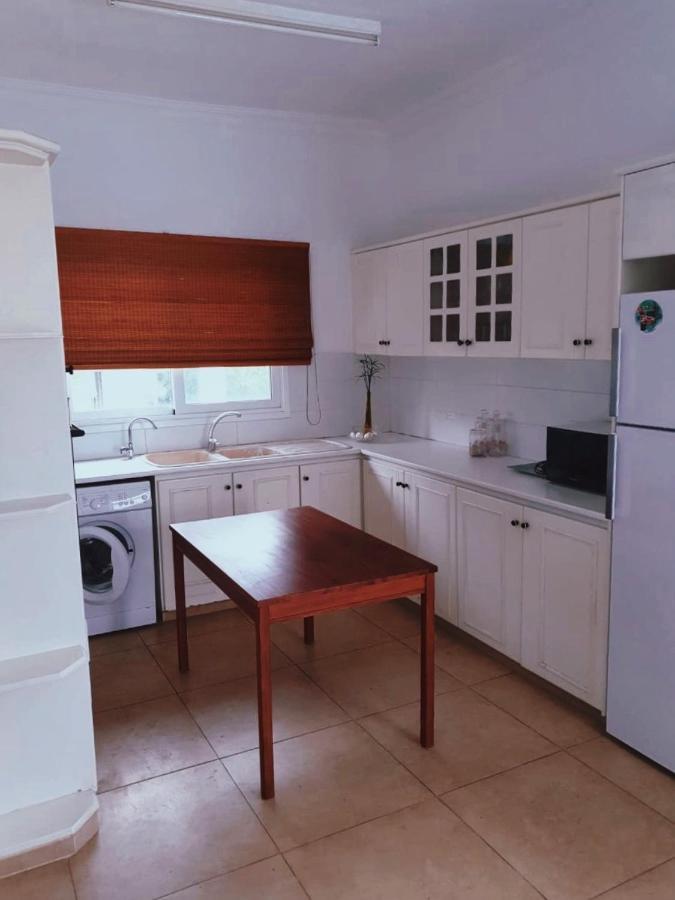 Indie7house * Pano Lefkara