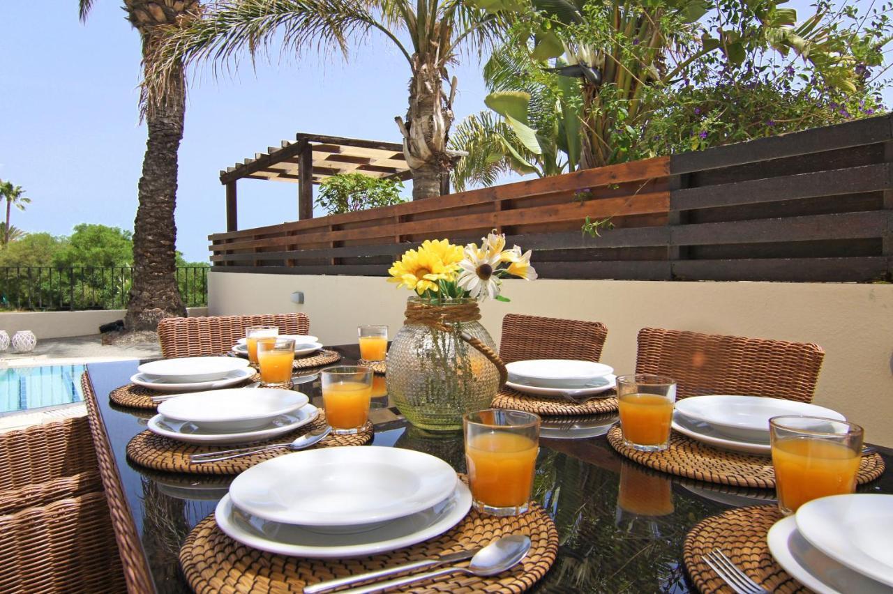 Oceania - Beachfront Villa Paralimni