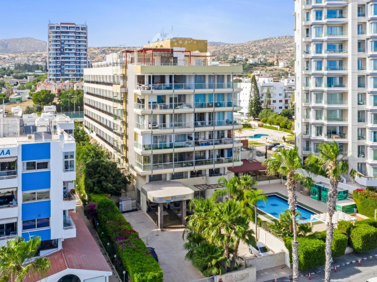Marathon With Shared Pool Appartement *