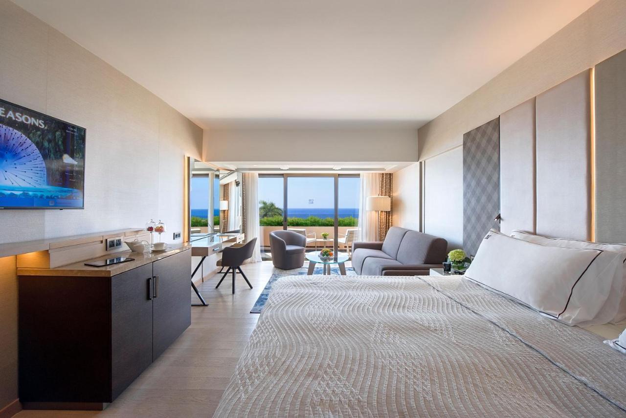 Four Seasons Hotel Agios Tychonas