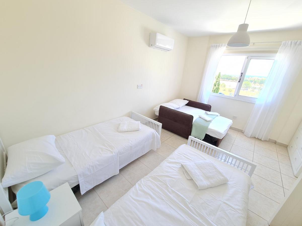 Apartamento Stunning Views' With Pool Paphos