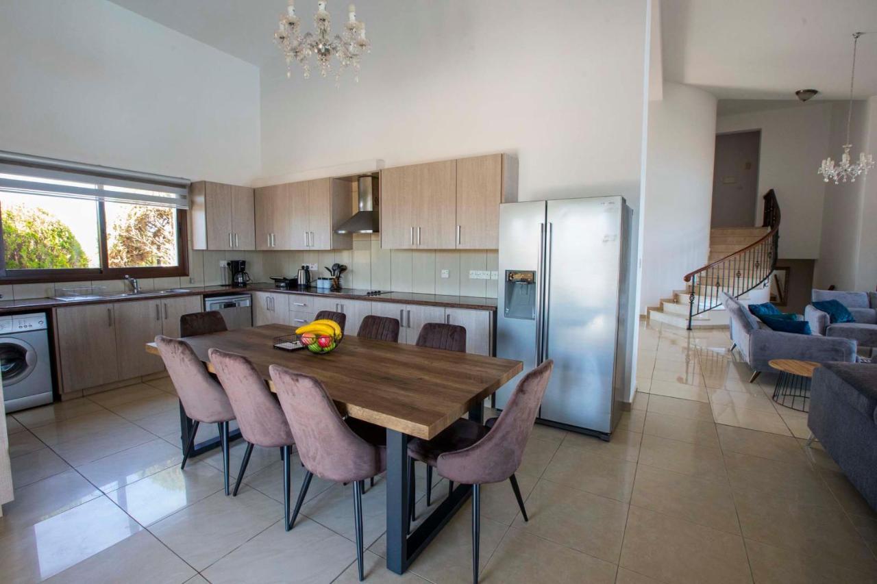 Villa Hills View