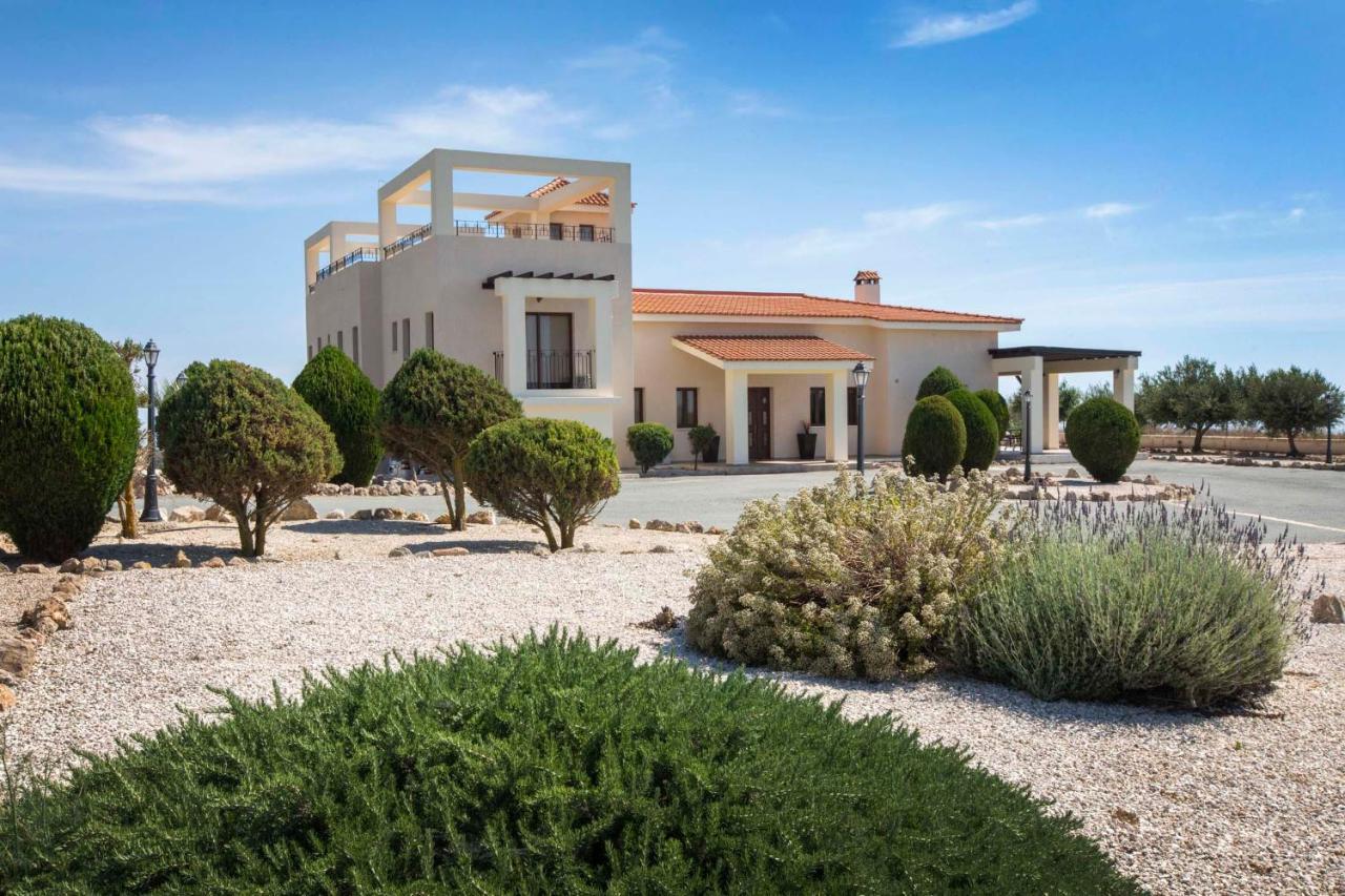 Hills View Villa *