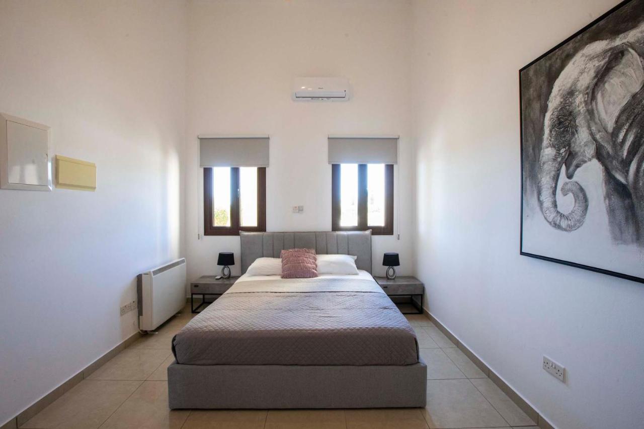 Hills View Villa *