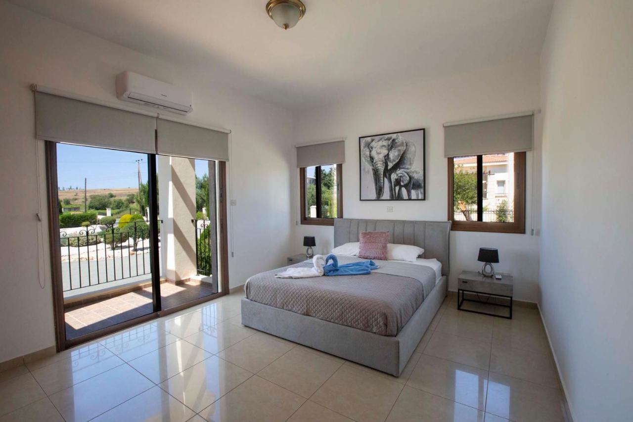 Hills View Villa *