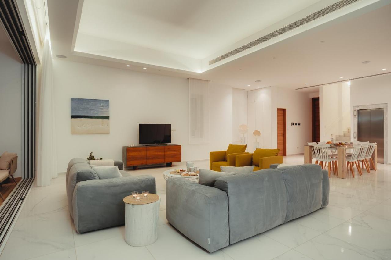 Beachfront Blue Waves Villa Protaras