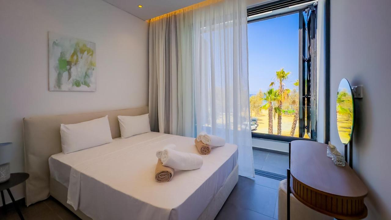 Sunrise Beachfront - 1 *