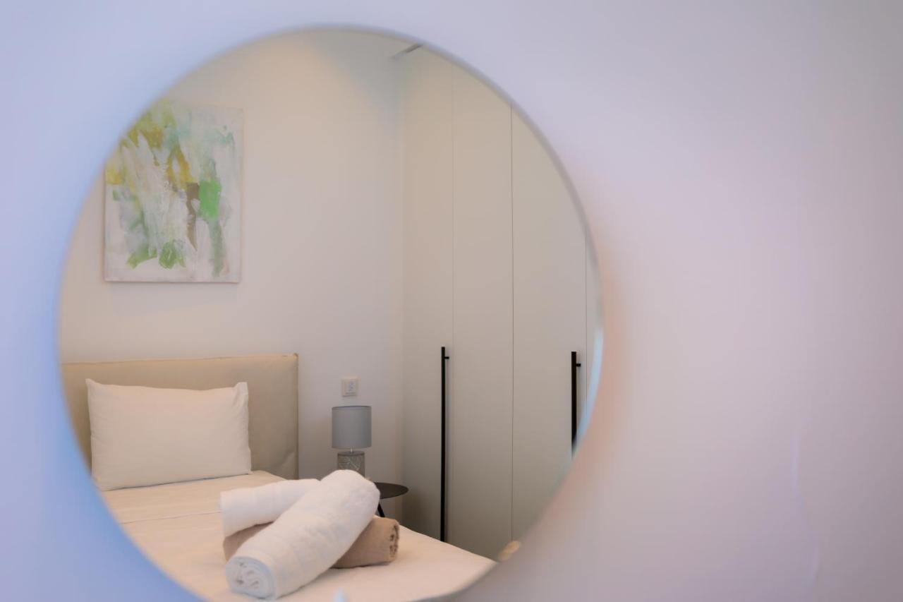 Villa Sunrise Beachfront - 1 *