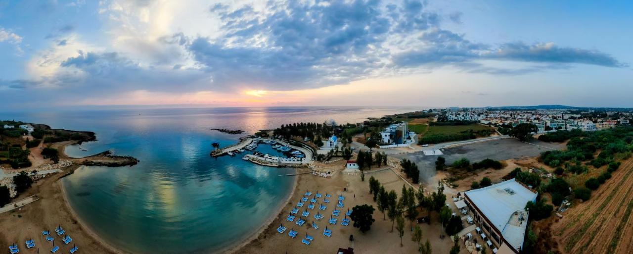 Sunrise Beachfront - 1 * Paralimni