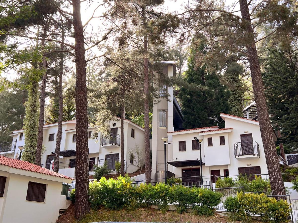 Poed Residences 3*