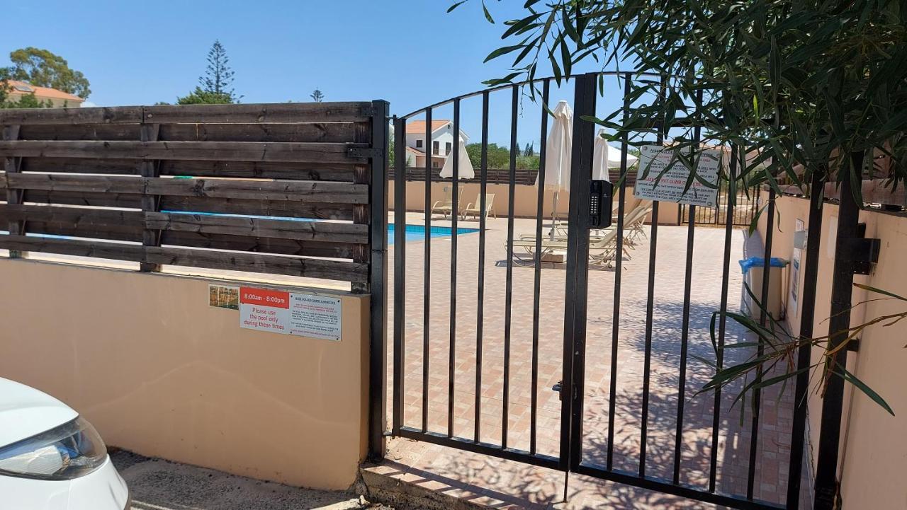 Lome Nissi Golden * Ayia Napa