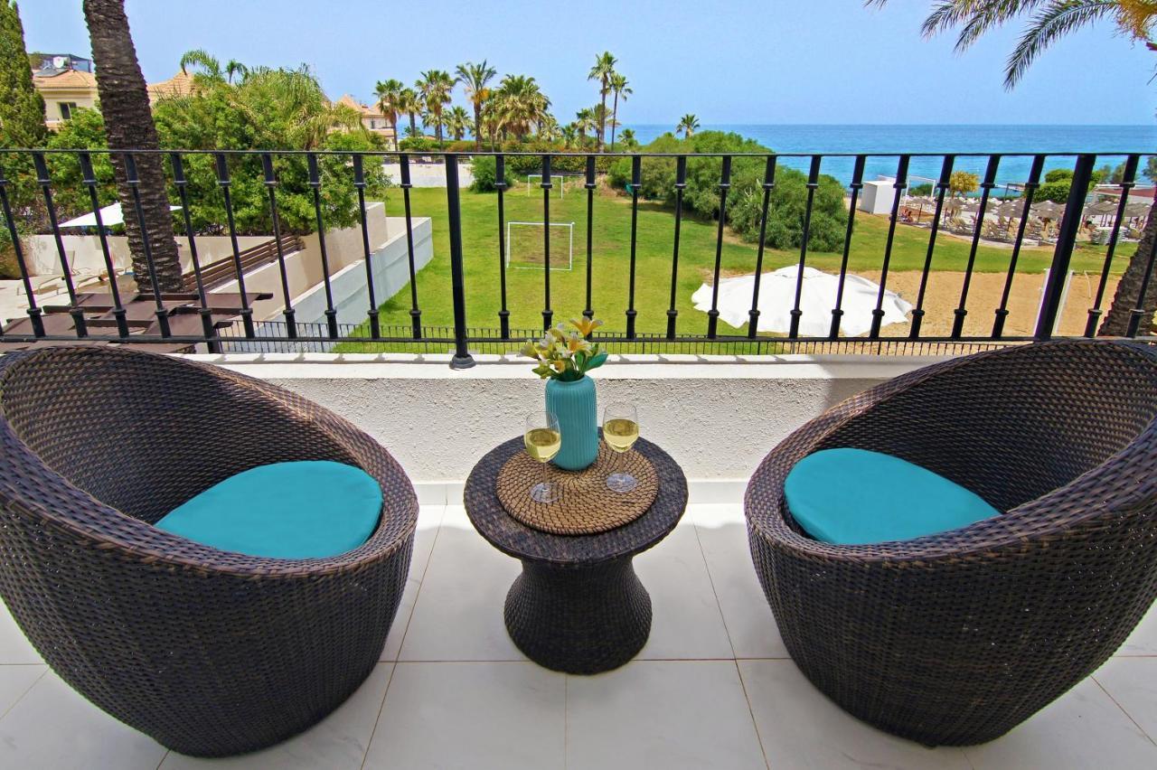 Villa Oceania - Beachfront