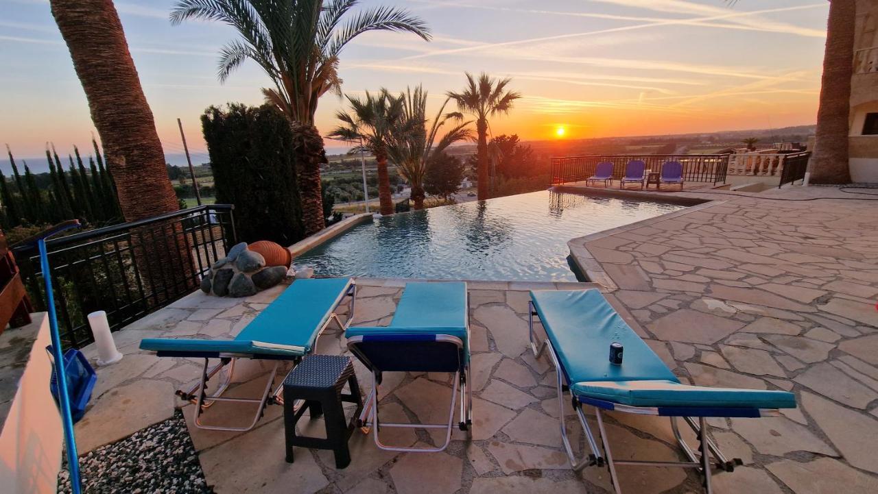 Host & - Sunset Villa