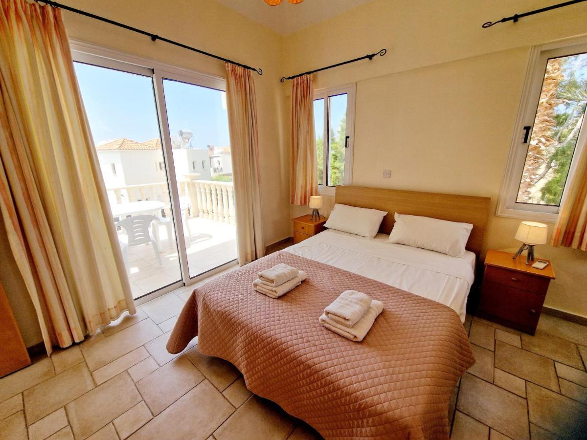 3 Bedroom Villa, Close To Coral Bay Strip And The Pousada Paphos