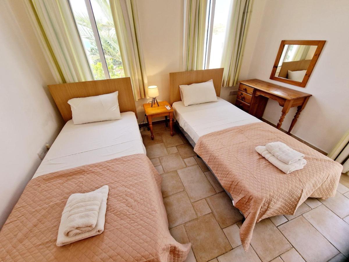 3 Bedroom Villa, Close To Coral Bay Strip And The Pousada